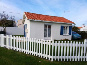 Maison d'une chambre avec jardin clos et wifi a L'Epine